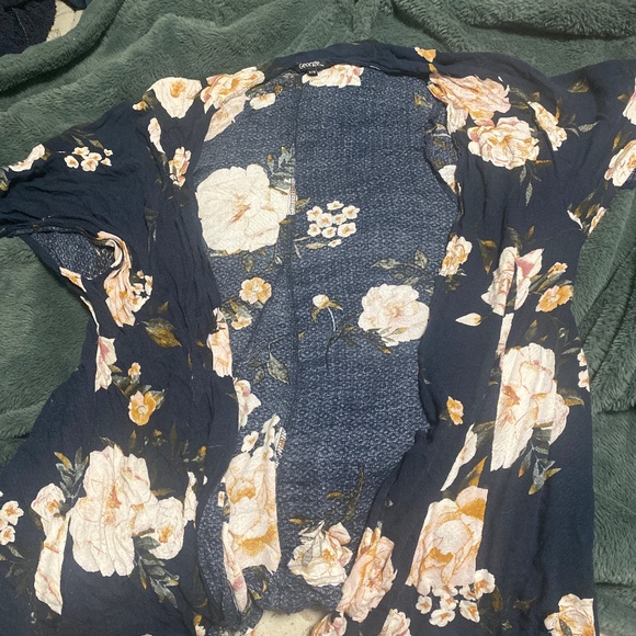 Cover up - Picture 1 of 2